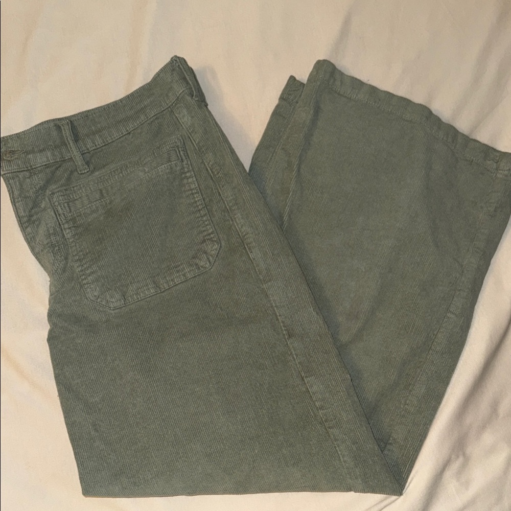 American Eagle Outfitters Women's Corduroy Low Rise Baggy Pants - Olive